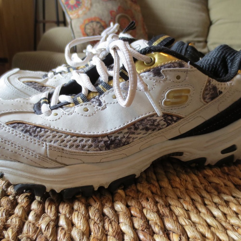 Skechers D'Lites Sport Casual Athletic Sneakers - Picture 2 of 14